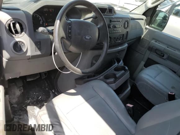 ✅ 2011 Ford Econoline Passenger XL • VIN: 1FBNE3BL5BDA28764 • Lot: 61093925. Wystawiony na Copart z przebiegiem 120 837 mil. Bezpłatny archiwum sprzedaży aukcyjnych z USA i szczegółowy raport historii pojazdu na DreamBid. Zdjęcie 8.