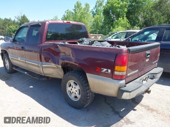 ✅ 2002 Chevrolet Silverado 1500 LT • VIN: 2GCEK19T921360703 • Lot: 42169431. Listed on IAAI with 272,403 mi. Free auction sales archive from the USA and detailed vehicle history report at DreamBid. Image 3.