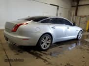 ✅ 2012 Jaguar XJ XJL • VIN: SAJWA2GBXCLV23220 • Lot: 67851025. Wystawiony na Copart z przebiegiem 132 512 mil. Bezpłatny archiwum sprzedaży aukcyjnych z USA i szczegółowy raport historii pojazdu na DreamBid. Zdjęcie 3.