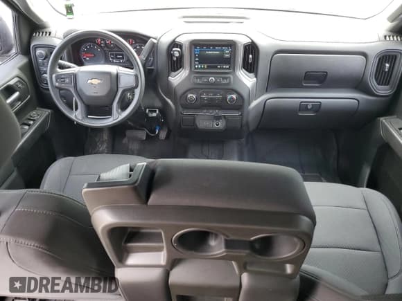 ✅ 2019 Chevrolet Silverado 1500 Custom • VIN: 3GCPYBEH4KG218460 • Lot: 66940715. Wystawiony na Copart z przebiegiem 64 480 mil. Bezpłatny archiwum sprzedaży aukcyjnych z USA i szczegółowy raport historii pojazdu na DreamBid. Zdjęcie 8.