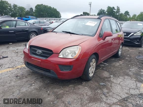 ✅ 2008 Kia Rondo LX • VIN: KNAFG526687157441 • Lot: 43044346. Wystawiony na IAAI z przebiegiem 144 000 mil. Bezpłatny archiwum sprzedaży aukcyjnych z USA i szczegółowy raport historii pojazdu na DreamBid. Zdjęcie 17.