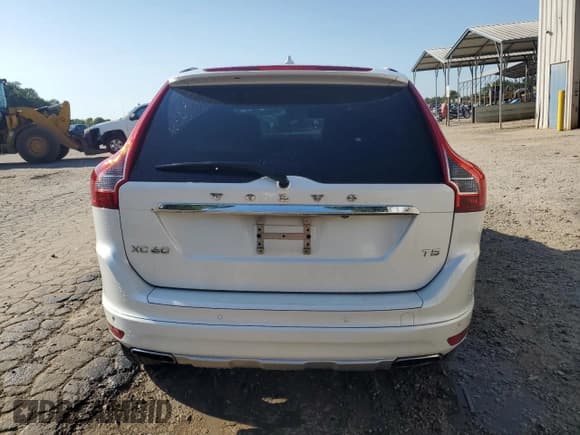 ✅ 2015 Volvo XC60 T5 Drive-E Premier Plus • VIN: YV440MDC1F2589874 • Лот: 70939825. Опубликован ранее на Copart с пробегом 121 774 миль. Бесплатный доступ к архиву аукционных продаж из США и подробный отчёт об истории автомобиля на DreamBid. Изображение 6.