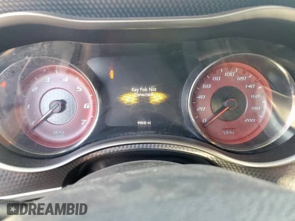 2015 Dodge Charger SRT Hellcat z VIN 2C3CDXL94FH836410, wystawiony jako Copart lot #67490165 z przebiegiem 99 830 mil mil oraz Czysty tytuł • Clean title. Historia ofert i sprzedaży dostępna na DreamBid. Obrazek 9.