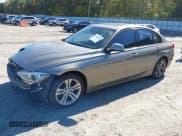 ✅ 2016 BMW 3 Series 328i • VIN: WBA8E9G57GNT86159 • Lot: 43480531. Wystawiony na IAAI z przebiegiem 116 120 mil. Bezpłatny archiwum sprzedaży aukcyjnych z USA i szczegółowy raport historii pojazdu na DreamBid. Zdjęcie 19.