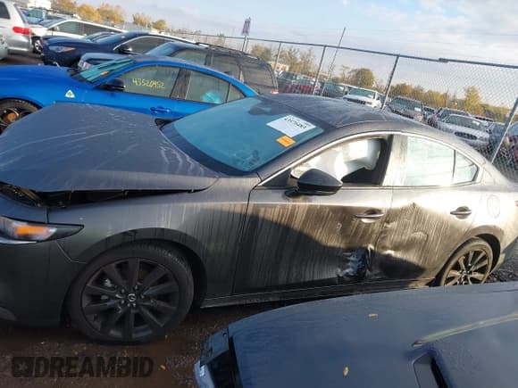 ✅ 2025 Mazda 3 S Select Sport • VIN: JM1BPABM8S1778263 • Лот: 43576483. Опубликован ранее на IAAI с пробегом 3 948 миль. Бесплатный доступ к архиву аукционных продаж из США и подробный отчёт об истории автомобиля на DreamBid. Изображение 13.