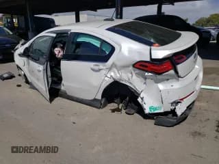 ✅ 2015 Chevrolet Volt • VIN: 1G1RD6E43FU141293 • Lot: 49297114. Wystawiony na Copart z przebiegiem 59 234 mil. Bezpłatny archiwum sprzedaży aukcyjnych z USA i szczegółowy raport historii pojazdu na DreamBid. Zdjęcie 2.