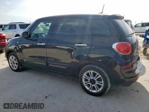 ✅ 2019 FIAT 500L Pop • VIN: ZFBNFAAH8KZ041962 • Lot: 51279895. Listed on Copart with 96,933 mi. Free auction sales archive from the USA and detailed vehicle history report at DreamBid. Image 2.