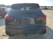 ✅ 2015 Porsche Cayenne S • VIN: WP1AB2A21FLA56920 • Лот: 71067665. Опубликован ранее на Copart с пробегом 191 432 миль. Бесплатный доступ к архиву аукционных продаж из США и подробный отчёт об истории автомобиля на DreamBid. Изображение 6.