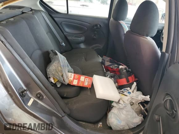 ✅ 2018 Nissan Versa SV • VIN: 3N1CN7AP6JL886061 • Lot: 81501955. Listed on Copart with 86,171 mi. Free auction sales archive from the USA and detailed vehicle history report at DreamBid. Image 10.