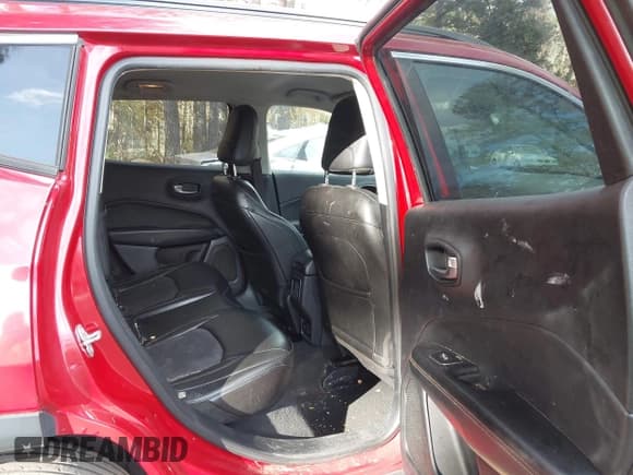 ✅ 2018 Jeep Compass Latitude • VIN: 3C4NJCBB0JT339476 • Лот: 43648673. Опубликован ранее на IAAI с пробегом 85 497 миль. Бесплатный доступ к архиву аукционных продаж из США и подробный отчёт об истории автомобиля на DreamBid. Изображение 8.