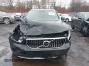 ✅ 2019 Volvo XC40 Inscription • VIN: YV4162UL2K2077802 • Лот: 42020036. Опубликован ранее на IAAI с пробегом 35 087 миль. Бесплатный доступ к архиву аукционных продаж из США и подробный отчёт об истории автомобиля на DreamBid. Изображение 12.