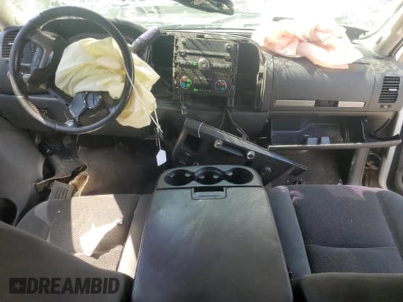 ✅ 2007 Chevrolet Silverado 2500HD 2LT • VIN: 1GCHK23667F540369 • Лот: 65049255. Опубликован ранее на Copart с пробегом 278 875 миль. Бесплатный доступ к архиву аукционных продаж из США и подробный отчёт об истории автомобиля на DreamBid. Изображение 8.