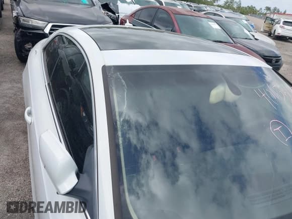 ✅ 2015 Audi A5 Premium • VIN: WAUCFAFR6FA019126 • Lot: 40655647. Listed on IAAI with 109,866 mi. Free auction sales archive from the USA and detailed vehicle history report at DreamBid. Image 16.