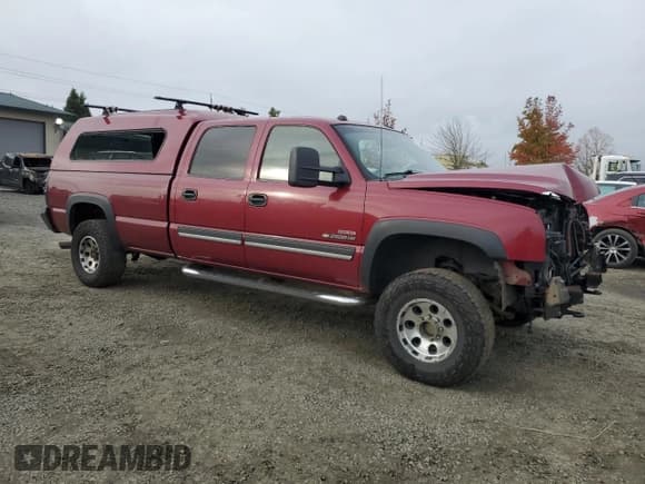 ✅ 2005 Chevrolet Silverado 2500HD LS • VIN: 1GCHK23275F933680 • Lot: 90767445. Wystawiony na Copart z przebiegiem 198 469 mil. Bezpłatny archiwum sprzedaży aukcyjnych z USA i szczegółowy raport historii pojazdu na DreamBid. Zdjęcie 4.