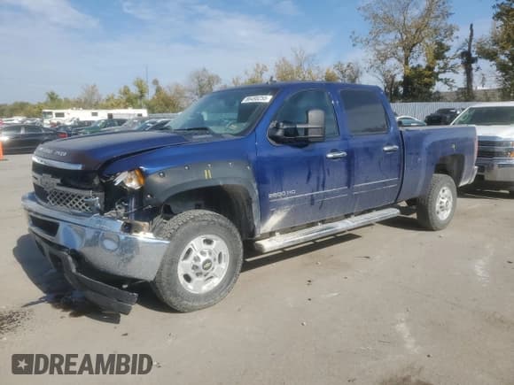 ✅ 2013 Chevrolet Silverado 2500HD LT • VIN: 1GC1KXCG5DF142461 • Lot: 86495255. Listed on Copart with 184,253 mi. Free auction sales archive from the USA and detailed vehicle history report at DreamBid. Image 1.