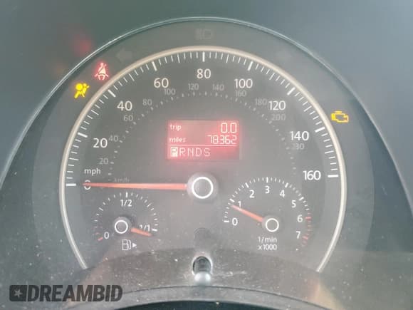 ✅ 2008 Volkswagen Beetle SE • VIN: 3VWRF31Y08M409844 • Lot: 85134255. Wystawiony na Copart z przebiegiem 78 362 mil. Bezpłatny archiwum sprzedaży aukcyjnych z USA i szczegółowy raport historii pojazdu na DreamBid. Zdjęcie 9.