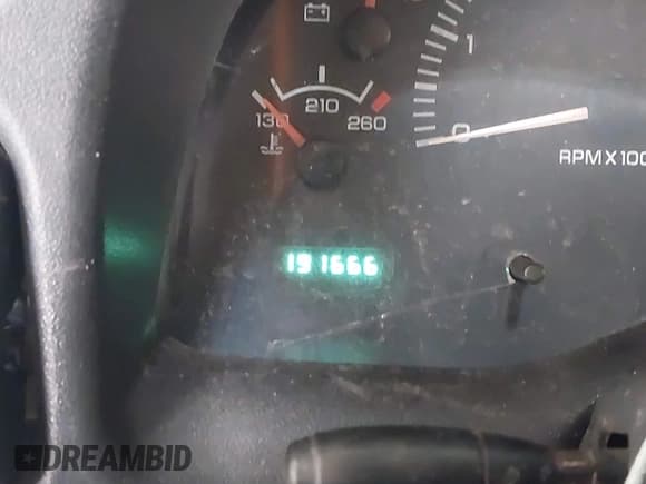 ✅ 1999 Dodge 1500 • VIN: 3B7HC13Z7XG248617 • Lot: 43549401. Wystawiony na IAAI z przebiegiem 191 666 mil. Bezpłatny archiwum sprzedaży aukcyjnych z USA i szczegółowy raport historii pojazdu na DreamBid. Zdjęcie 15.