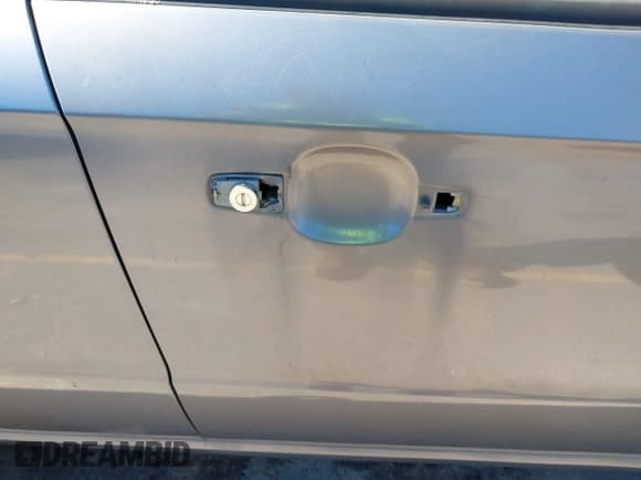 ✅ 2008 Chevrolet Aveo LT • VIN: KL1TG56648B177918 • Lot: 41575526. Wystawiony na IAAI z przebiegiem 178 725 mil. Bezpłatny archiwum sprzedaży aukcyjnych z USA i szczegółowy raport historii pojazdu na DreamBid. Zdjęcie 18.