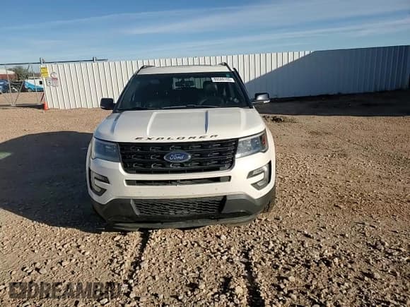 ✅ 2016 Ford Explorer Sport • VIN: 1FM5K8GT1GGC58524 • Lot: 89566105. Wystawiony na Copart z przebiegiem Nie podano. Bezpłatny archiwum sprzedaży aukcyjnych z USA i szczegółowy raport historii pojazdu na DreamBid. Zdjęcie 15.
