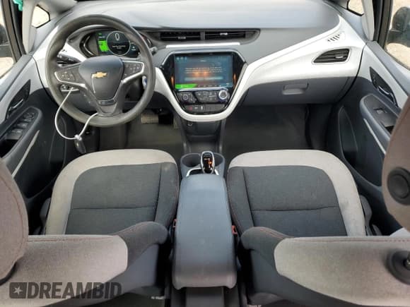 ✅ 2020 Chevrolet Bolt EV LT • VIN: 1G1FW6S00L4127877 • Лот: 82500325. Опубликован ранее на Copart с пробегом 61 661 миль. Бесплатный доступ к архиву аукционных продаж из США и подробный отчёт об истории автомобиля на DreamBid. Изображение 8.