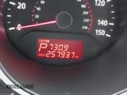 ✅ 2011 Kia Sorento LX • VIN: 5XYKT3A14BG125184 • Lot: 43722503. Wystawiony na IAAI z przebiegiem 257 937 mil. Bezpłatny archiwum sprzedaży aukcyjnych z USA i szczegółowy raport historii pojazdu na DreamBid. Zdjęcie 7.