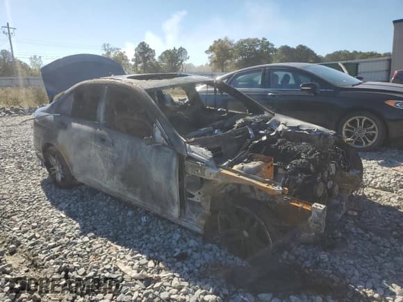 ✅ 2013 Mercedes-Benz C 250 Sport • VIN: WDDGF4HB4DA831758 • Лот: 91432765. Опубликован ранее на Copart с пробегом Не указан. Бесплатный доступ к архиву аукционных продаж из США и подробный отчёт об истории автомобиля на DreamBid. Изображение 4.