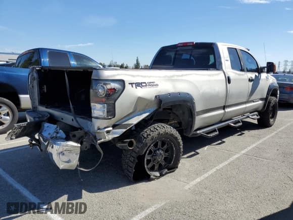 ✅ 2007 Toyota Tundra SR5 • VIN: 5TFSV54177X001335 • Lot: 45948865. Listed on Copart with 327,907 mi. Free auction sales archive from the USA and detailed vehicle history report at DreamBid. Image 3.