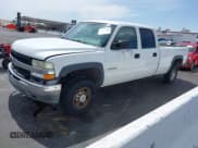✅ 2001 Chevrolet Silverado 2500HD LS • VIN: 1GCHC23GX1F202504 • Lot: 42361816. Wystawiony na IAAI z przebiegiem Nie podano. Bezpłatny archiwum sprzedaży aukcyjnych z USA i szczegółowy raport historii pojazdu na DreamBid. Zdjęcie 17.
