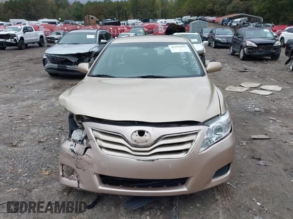 ✅ 2010 Toyota Camry SE • VIN: 4T1BF3EK7AU529793 • Lot: 43559618. Wystawiony na IAAI z przebiegiem 215 893 mil. Bezpłatny archiwum sprzedaży aukcyjnych z USA i szczegółowy raport historii pojazdu na DreamBid. Zdjęcie 12.