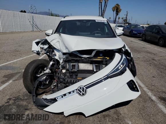 ✅ 2025 Volkswagen ID.4 Pro • VIN: 1V2CRPE83SC007633 • Лот: 64758145. Опубликован ранее на Copart с пробегом 346 миль. Бесплатный доступ к архиву аукционных продаж из США и подробный отчёт об истории автомобиля на DreamBid. Изображение 5.