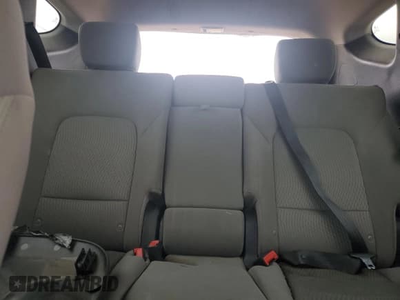 ✅ 2017 Hyundai Santa Fe 2.4L • VIN: 5XYZTDLB5HG398962 • Лот: 70651045. Опубликован ранее на Copart с пробегом 115 340 миль. Бесплатный доступ к архиву аукционных продаж из США и подробный отчёт об истории автомобиля на DreamBid. Изображение 10.