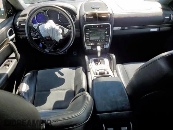 ✅ 2010 Porsche Cayenne GTS • VIN: WP1AD2AP5ALA62735 • Lot: 69548025. Listed on Copart with 105,062 mi. Free auction sales archive from the USA and detailed vehicle history report at DreamBid. Image 8.