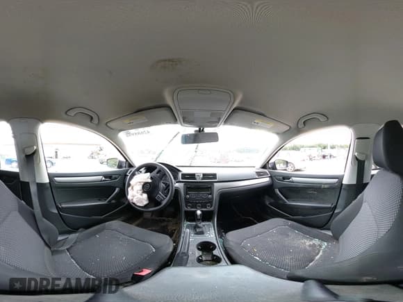 ✅ 2014 Volkswagen Passat S • VIN: 1VWAT7A37EC109457 • Lot: 42688998. Wystawiony na IAAI z przebiegiem 139 187 mil. Bezpłatny archiwum sprzedaży aukcyjnych z USA i szczegółowy raport historii pojazdu na DreamBid. Zdjęcie 18.