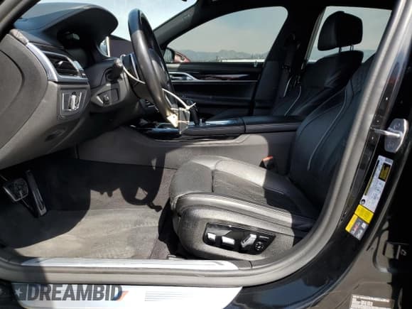 ✅ 2020 BMW 7 Series 745e xDrive • VIN: WBA7W4C03LBM70626 • Lot: 50089345. Listed on Copart with 49,958 mi. Free auction sales archive from the USA and detailed vehicle history report at DreamBid. Image 7.