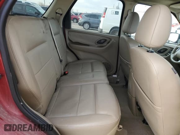 ✅ 2007 Ford Escape Limited • VIN: 1FMCU04157KB89372 • Lot: 92033725. Listed on Copart with 138,899 mi. Free auction sales archive from the USA and detailed vehicle history report at DreamBid. Image 11.