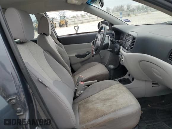 ✅ 2010 Hyundai Accent GLS • VIN: KMHCN4AC4AU432854 • Лот: 88690345. Опубликован ранее на Copart с пробегом 80 564 миль. Бесплатный доступ к архиву аукционных продаж из США и подробный отчёт об истории автомобиля на DreamBid. Изображение 7.