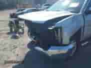 2018 Chevrolet Silverado 1500 LT z VIN 1GCRCREH0JZ287029, wystawiony jako IAAI lot #43252285 z przebiegiem 154 918 mil mil oraz . Historia ofert i sprzedaży dostępna na DreamBid. Obrazek 6.