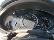 ✅ 2024 Mazda CX-5 Signature • VIN: JM3KFBEY5R0398957 • Lot: 63290775. Listed on Copart with 34,294 mi. Free auction sales archive from the USA and detailed vehicle history report at DreamBid. Image 9.