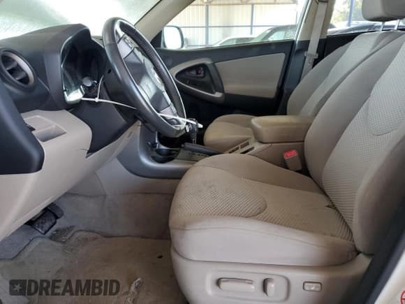 ✅ 2008 Toyota RAV4 Limited • VIN: JTMZK31V385020884 • Лот: 82073035. Опубликован ранее на Copart с пробегом 81 266 миль. Бесплатный доступ к архиву аукционных продаж из США и подробный отчёт об истории автомобиля на DreamBid. Изображение 7.