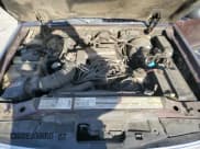 ✅ 1999 Ford Explorer XLT • VIN: 1FMDU32P8XZA16904 • Lot: 46546135. Wystawiony na Copart z przebiegiem 283 503 mil. Bezpłatny archiwum sprzedaży aukcyjnych z USA i szczegółowy raport historii pojazdu na DreamBid. Zdjęcie 14.