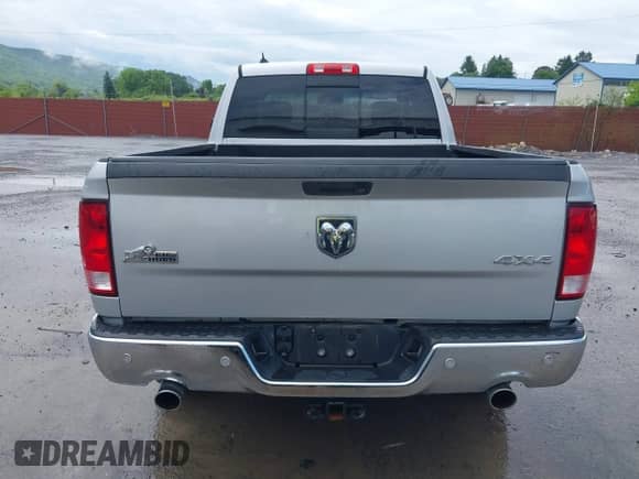 2016 Ram 1500 Big Horn with VIN 1C6RR7GT5GS266450, listed as a IAAI auction lot 42448966 with 92,922 mi miles and . Bid and sale history available at DreamBid. Image 17.