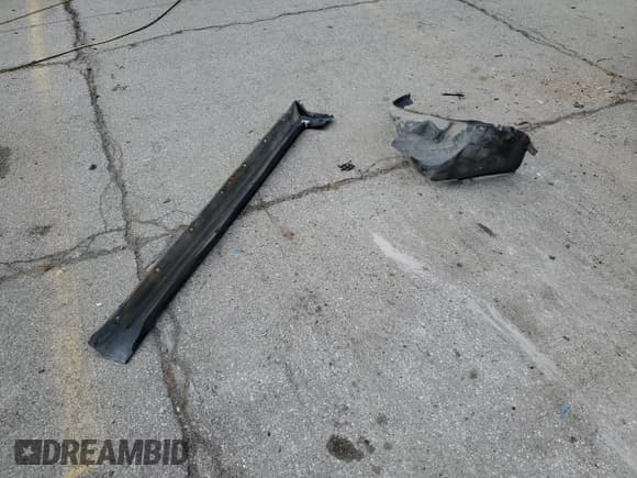 ✅ 2012 Chevrolet Captiva Sport LS • VIN: 3GNAL2EK1CS521640 • Lot: 77411864. Wystawiony na Copart z przebiegiem 142 731 mil. Bezpłatny archiwum sprzedaży aukcyjnych z USA i szczegółowy raport historii pojazdu na DreamBid. Zdjęcie 15.