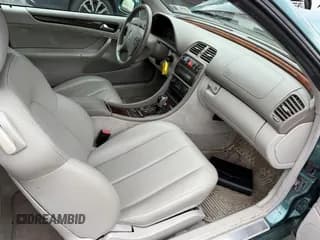 ✅ 2002 Mercedes-Benz CLK 320/430 • VIN: WDBLK65G32T103879 • Lot: 43653842. Wystawiony na IAAI z przebiegiem 126 939 mil. Bezpłatny archiwum sprzedaży aukcyjnych z USA i szczegółowy raport historii pojazdu na DreamBid. Zdjęcie 5.