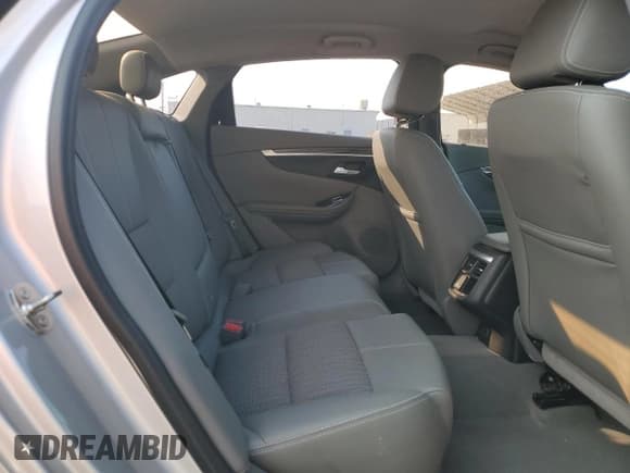 ✅ 2018 Chevrolet Impala LT • VIN: 2G1105S37J9100590 • Лот: 71194434. Опубликован ранее на Copart с пробегом 70 503 миль. Бесплатный доступ к архиву аукционных продаж из США и подробный отчёт об истории автомобиля на DreamBid. Изображение 10.