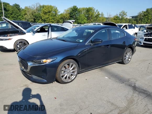 ✅ 2020 Mazda 3 S Carbon Edition • VIN: JM1BPBCM0L1172347 • Lot: 71420545. Listed on Copart with 78,415 mi. Free auction sales archive from the USA and detailed vehicle history report at DreamBid. Image 1.