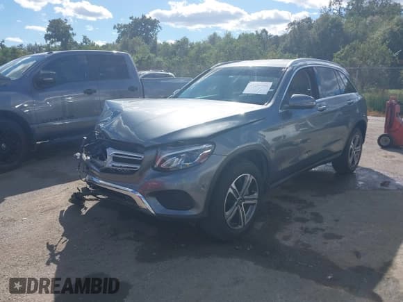 ✅ 2019 Mercedes-Benz GLC 300 • VIN: WDC0G4JB6KV185349 • Lot: 43556198. Listed on IAAI with 62,222 mi. Free auction sales archive from the USA and detailed vehicle history report at DreamBid. Image 2.