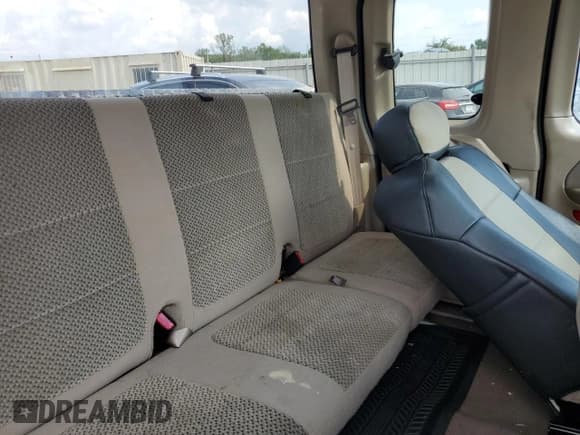 ✅ 2002 Ford F-150 XL • VIN: 1FTRX17W32NB36812 • Lot: 71221765. Listed on Copart with 226,636 mi. Free auction sales archive from the USA and detailed vehicle history report at DreamBid. Image 10.