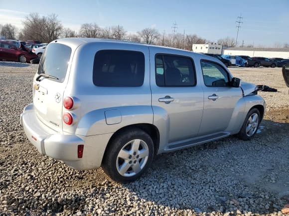 ✅ 2011 Chevrolet HHR 1LT • VIN: 3GNBABFW0BS619522 • Lot: 44583035. Listed on Copart with 136,774 mi. Free auction sales archive from the USA and detailed vehicle history report at DreamBid. Image 3.
