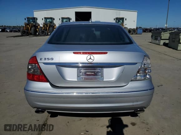 ✅ 2008 Mercedes-Benz E 350 Luxury • VIN: WDBUF56X98B305559 • Lot: 82545405. Wystawiony na Copart z przebiegiem 141 095 mil. Bezpłatny archiwum sprzedaży aukcyjnych z USA i szczegółowy raport historii pojazdu na DreamBid. Zdjęcie 6.