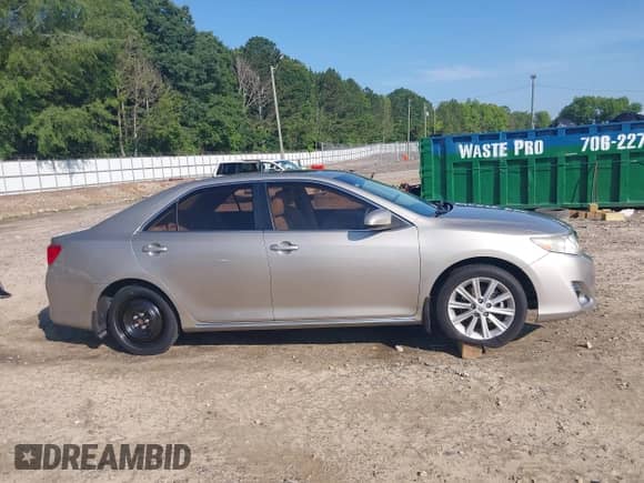 2013 Toyota Camry L с VIN 4T4BF1FK5DR330318, выставлен на аукционе IAAI как лот 42447106 с пробегом 135 608 миль миль и . История ставок и продаж доступна на DreamBid. Изображение 13.